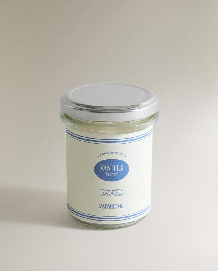 (130 G) VANILLA & NUT SCENTED CANDLE