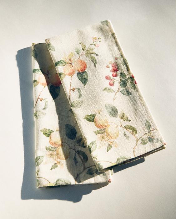 BOTANICAL PRINT NAPKINS (PACK OF 2)
