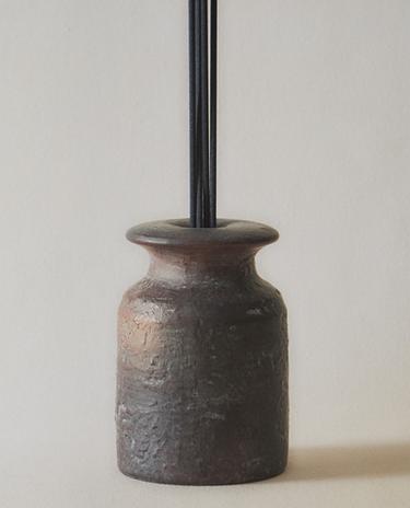 棕色细棒空气清香剂用陶制饰件