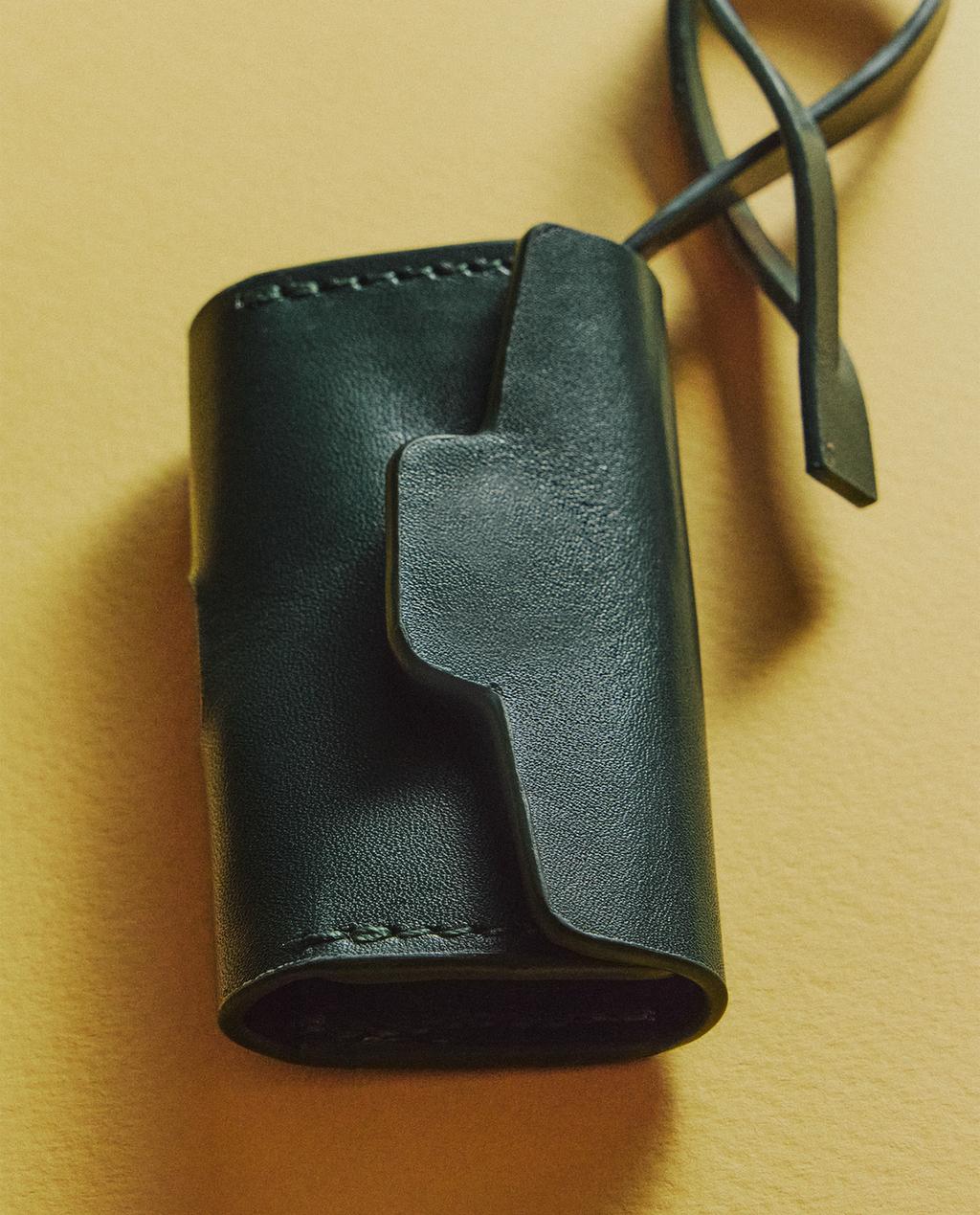 LEATHER PET BAG DISPENSER
