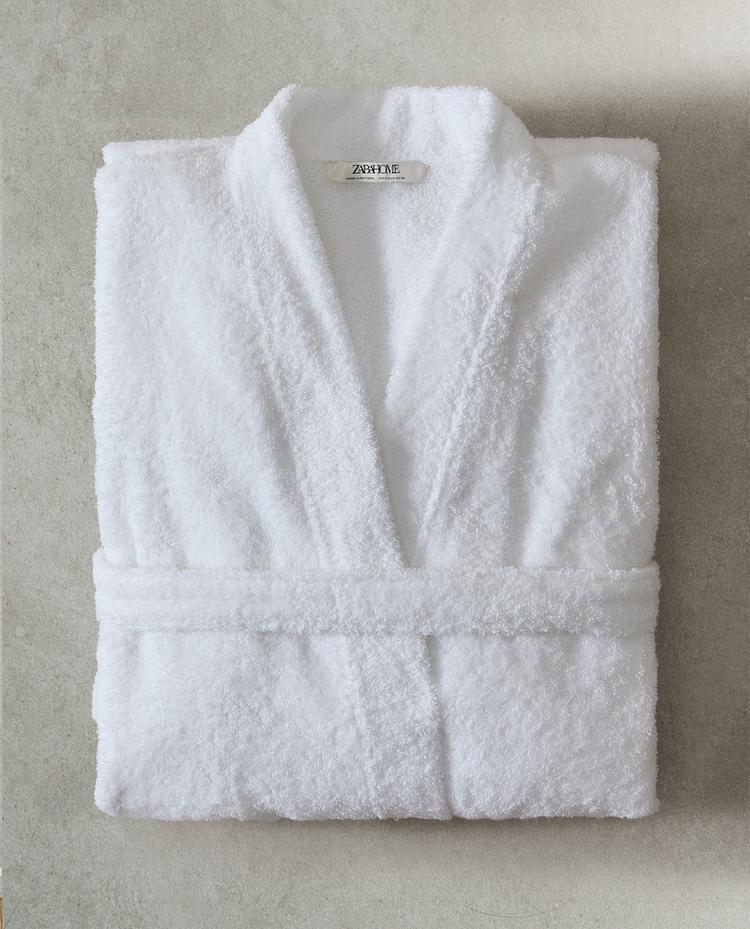 HIGH QUALITY COTTON BATHROBE (420 GXM²)