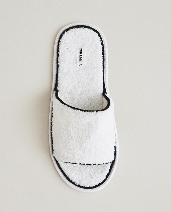 TERRY SLIDERS WITH PIPING