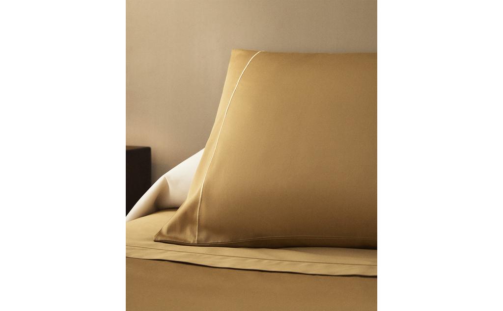 SATEEN PILLOWCASE WITH TRIM (300 THREAD COUNT)
