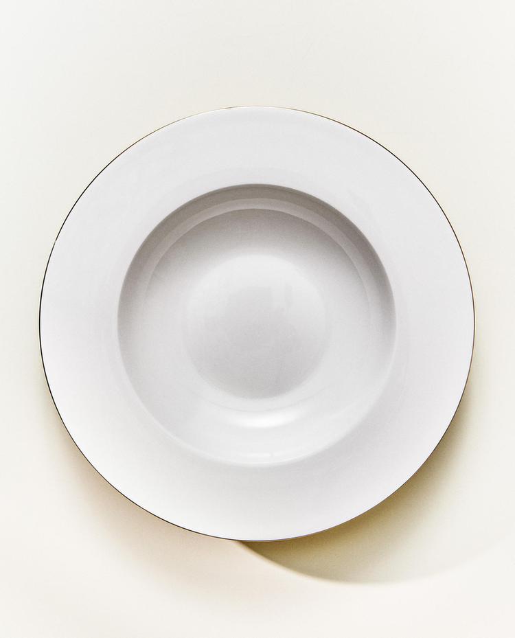 RIMMED BONE CHINA SOUP PLATE