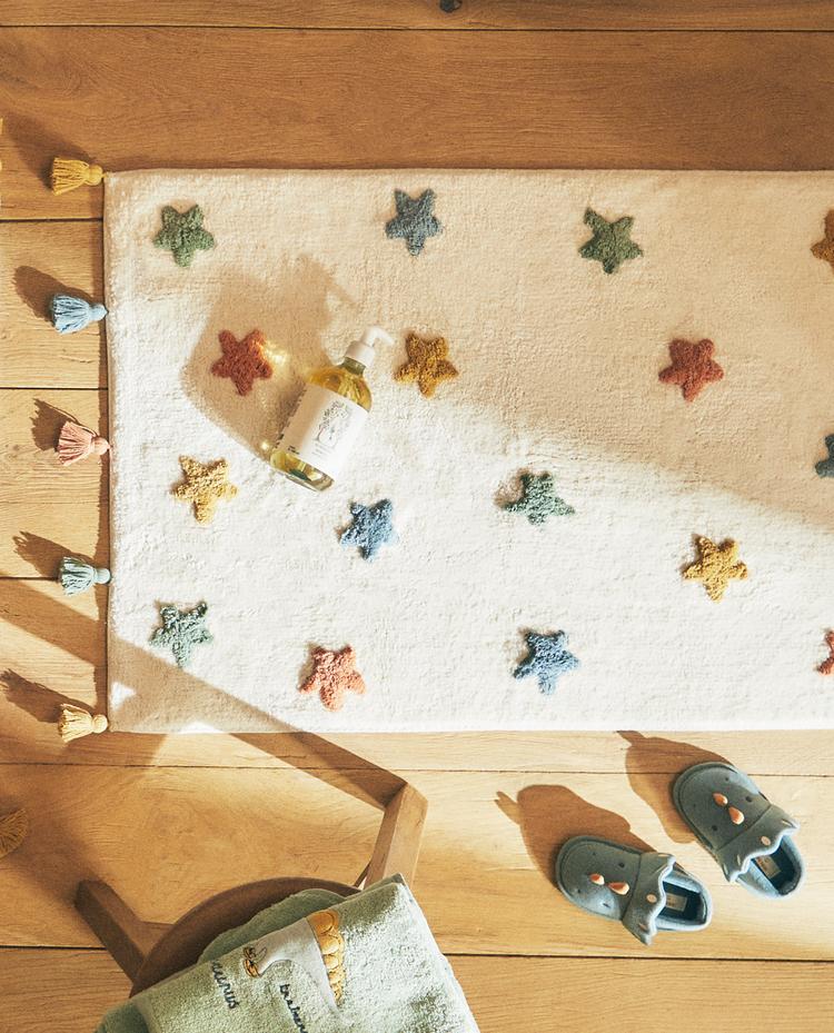 KIDS' BATH MAT WITH STARS