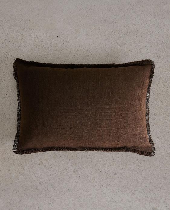 CUSHION 01