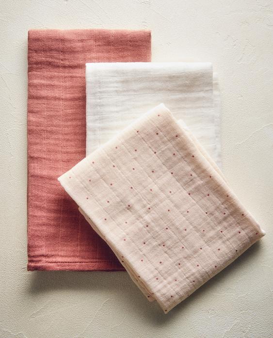 PACK OF MULTICOLOURED BABY MUSLIN CLOTHS (PACK OF 3)