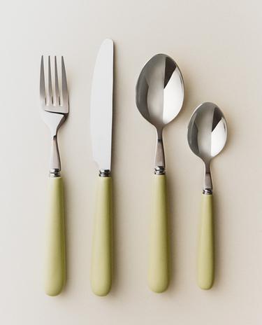 CUTLERY SET WITH CERAMIC HANDLE (SET OF 4)