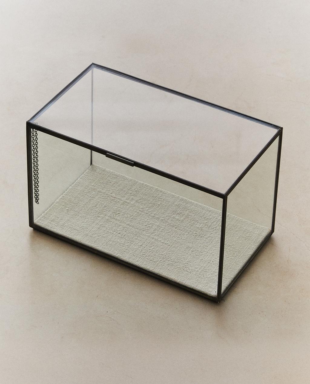 JEWELLERY BOX WITH BLACK METAL BORDER