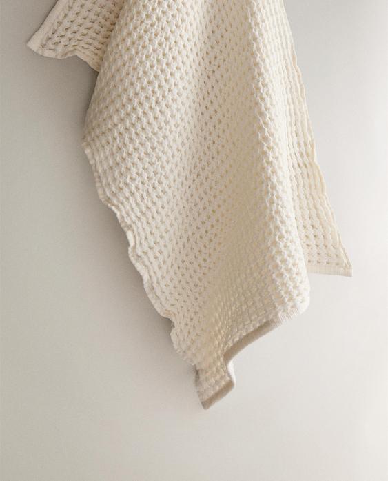 WAFFLE-KNIT TEA TOWEL