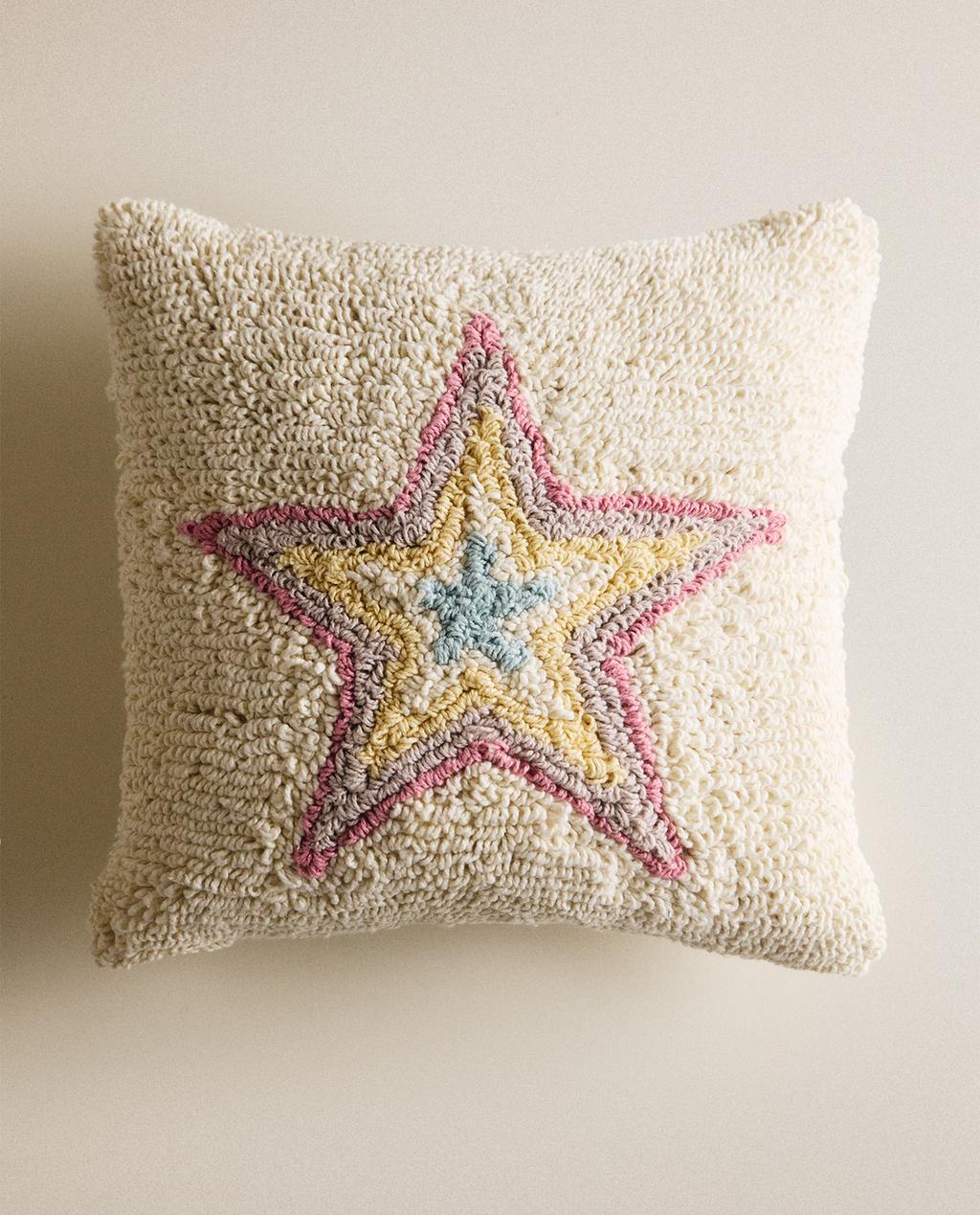 KIDS’ STAR CUSHION COVER