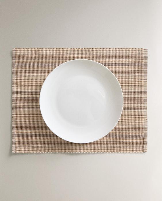 PACK OF STRIPED PLACEMATS (PACK OF 2)