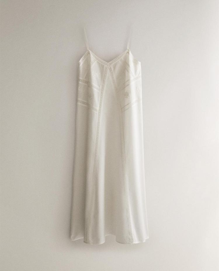 EMBROIDERED NIGHTDRESS
