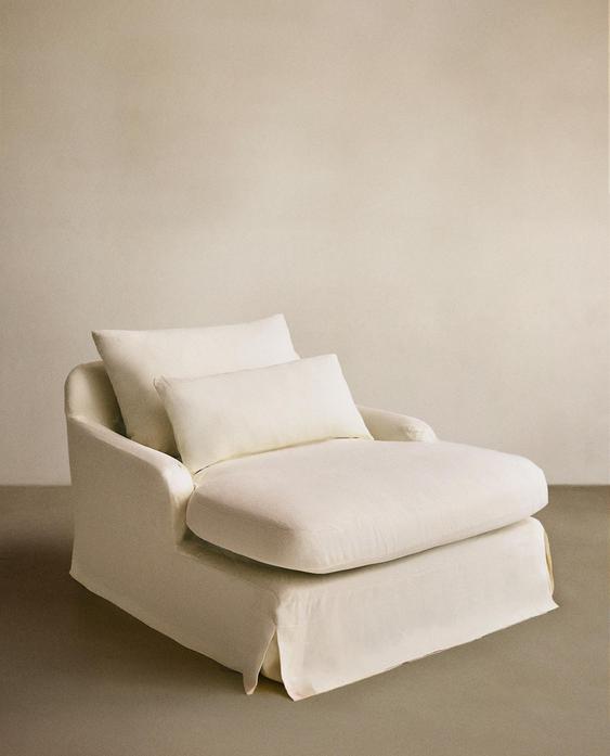LOVESEAT 01