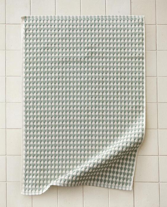 TEXTURED COTTON BATH TOWEL