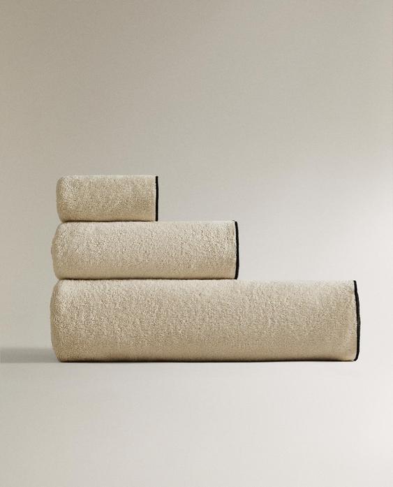 OVERLOCK COTTON BATH TOWEL