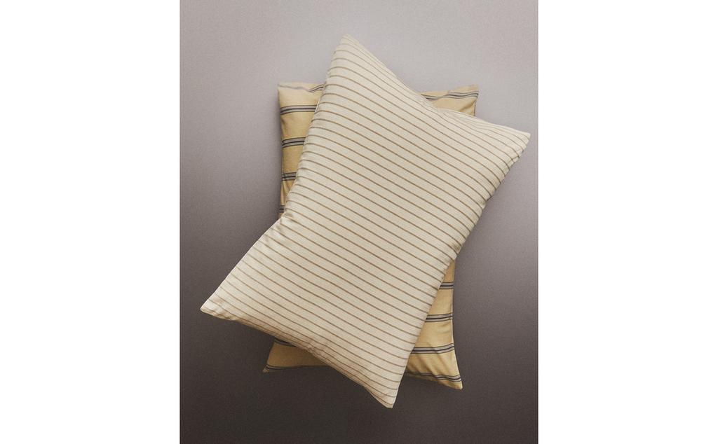 STRIPED CREASED COTTON PILLOWCASE
