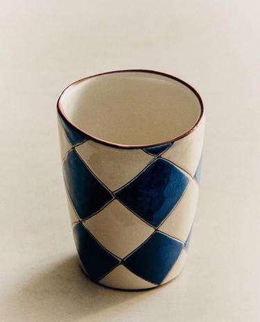 蓝色菱形图案陶瓷牙刷杯