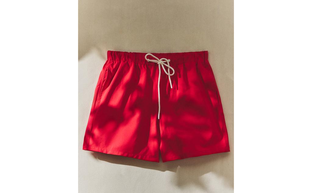 RED MID-LENGTH BEACH SWIMMING TRUNKS