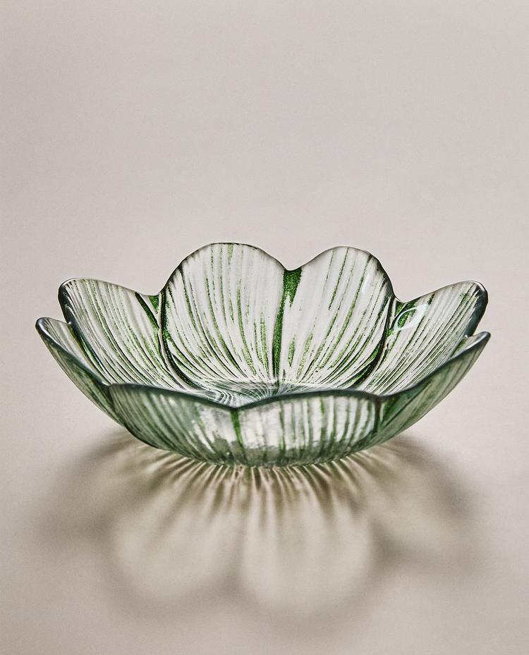 CLOVER GLASS BOWL