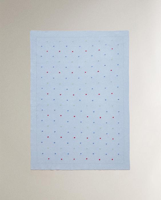 KIDS' POLKA DOT BLANKET