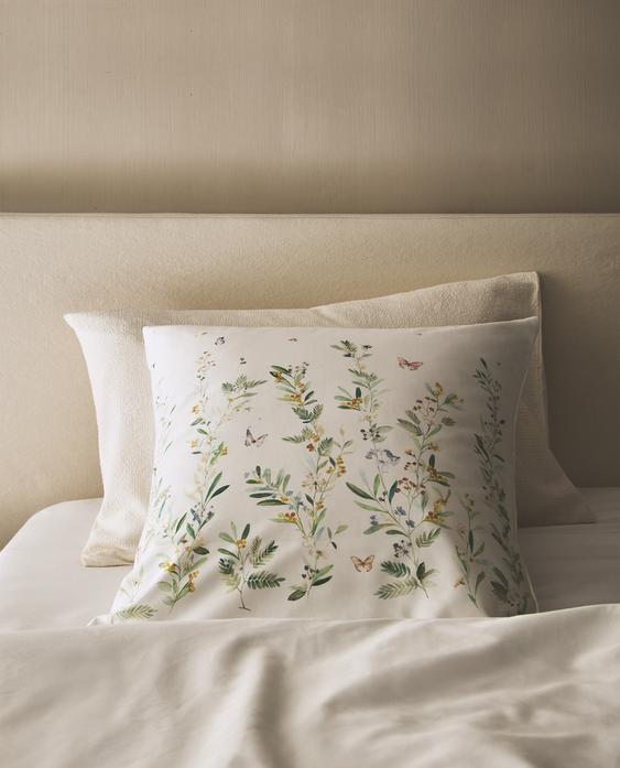 LEAF AND FLORAL PRINT SATEEN PILLOWCASE