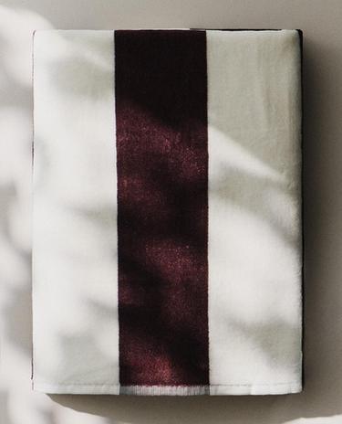 STRIPED BEACH TOWEL