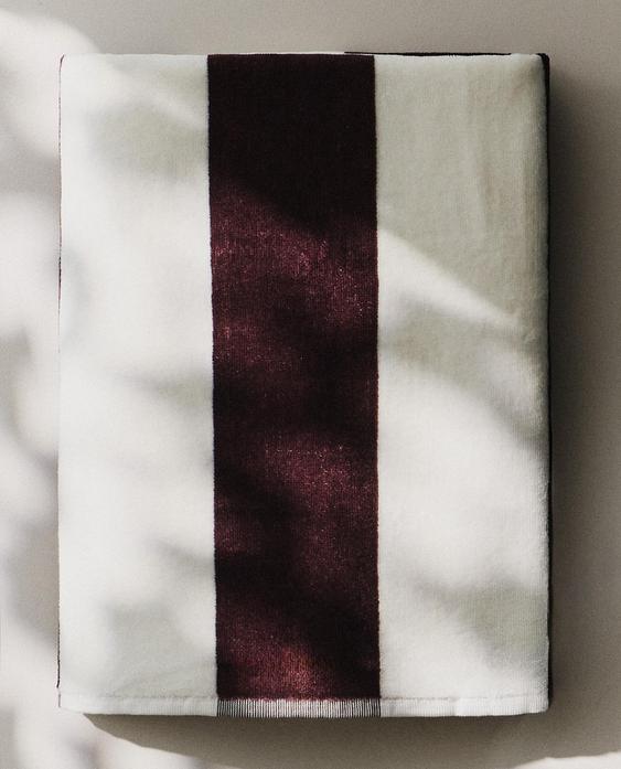 STRIPED BEACH TOWEL