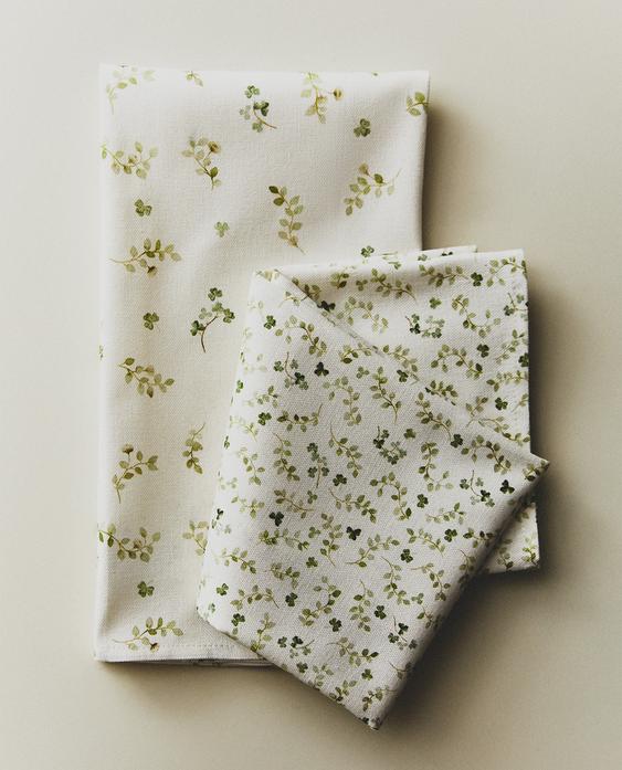 PACK OF FLORAL COTTON TEA TOWELS (PACK OF 2)