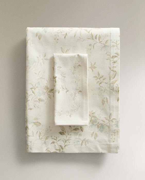 PLANT PRINT TABLECLOTH