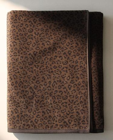 ANIMAL PRINT VELOUR BEACH TOWEL