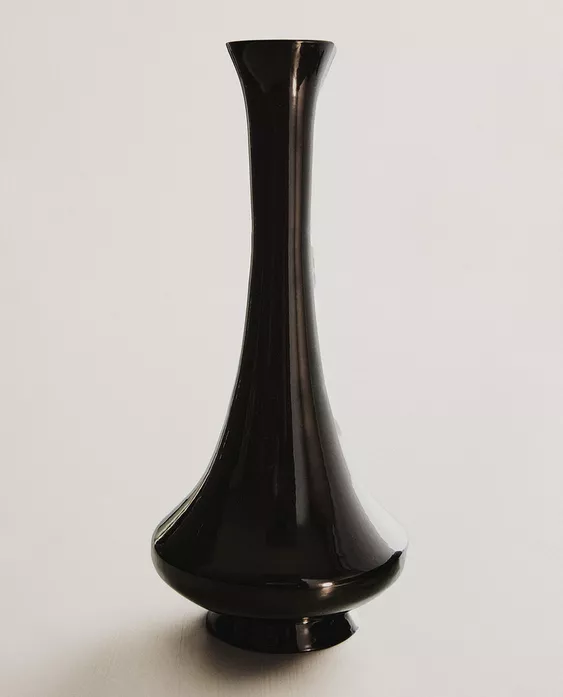 ELONGATED GLOSS VASE