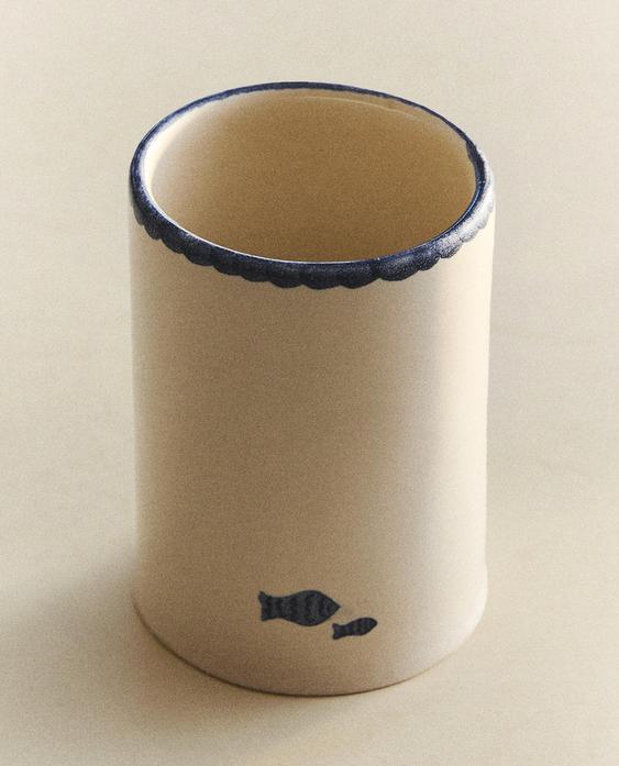 鱼纹陶瓷牙刷杯
