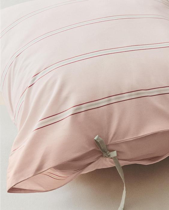 CHILDREN'S STRIPED PILLOWCASE