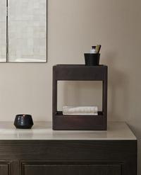 SMALL STORAGE UNIT