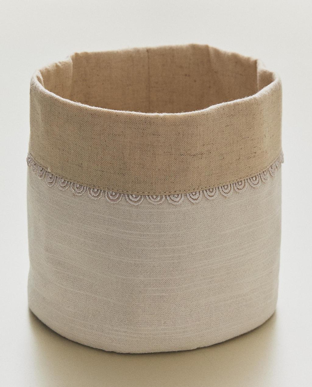BREAD BASKET WITH LACE TRIM