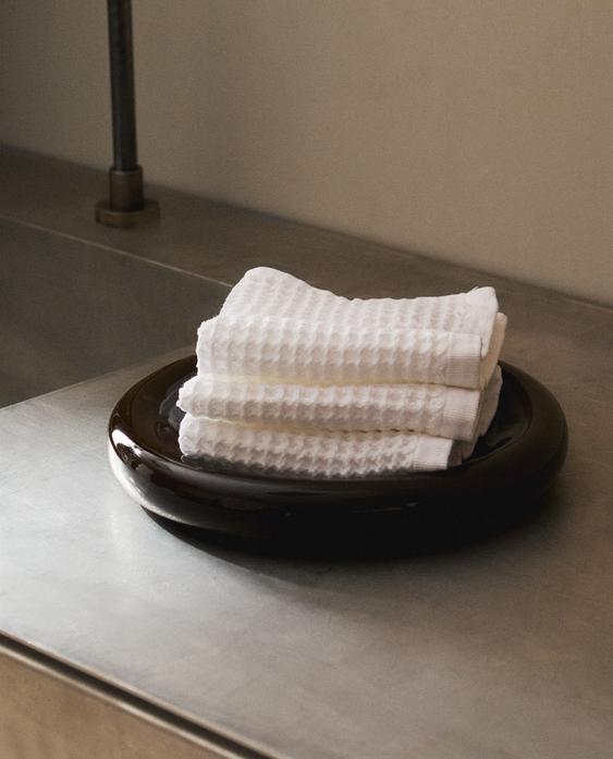 WAFFLE-KNIT COTTON HAND TOWEL (PACK OF 3)