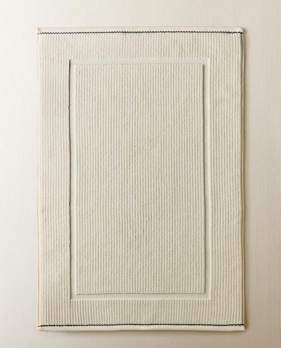 RIBBED TEXTURE BATH MAT
