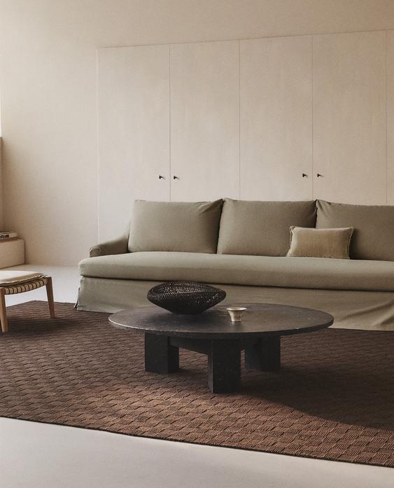 RUG 01