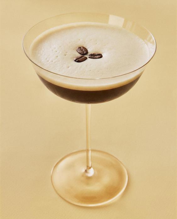 COCKTAIL GLASS WITH LINES