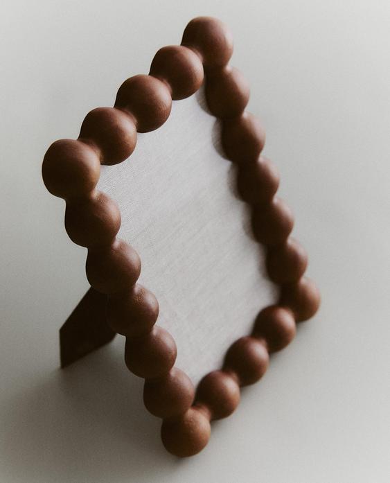 BEADED WOODEN PHOTO FRAME