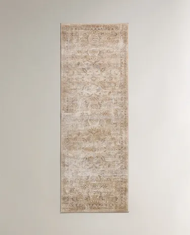 VINTAGE-EFFECT RUG