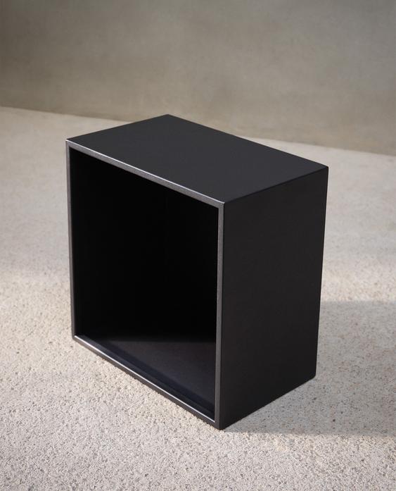 FURNITURE | ACCESSORIES 01