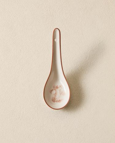 PORCELAIN SOUP SPOON WITH DESIGN