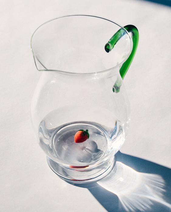BOROSILICATE STRAWBERRY JUG