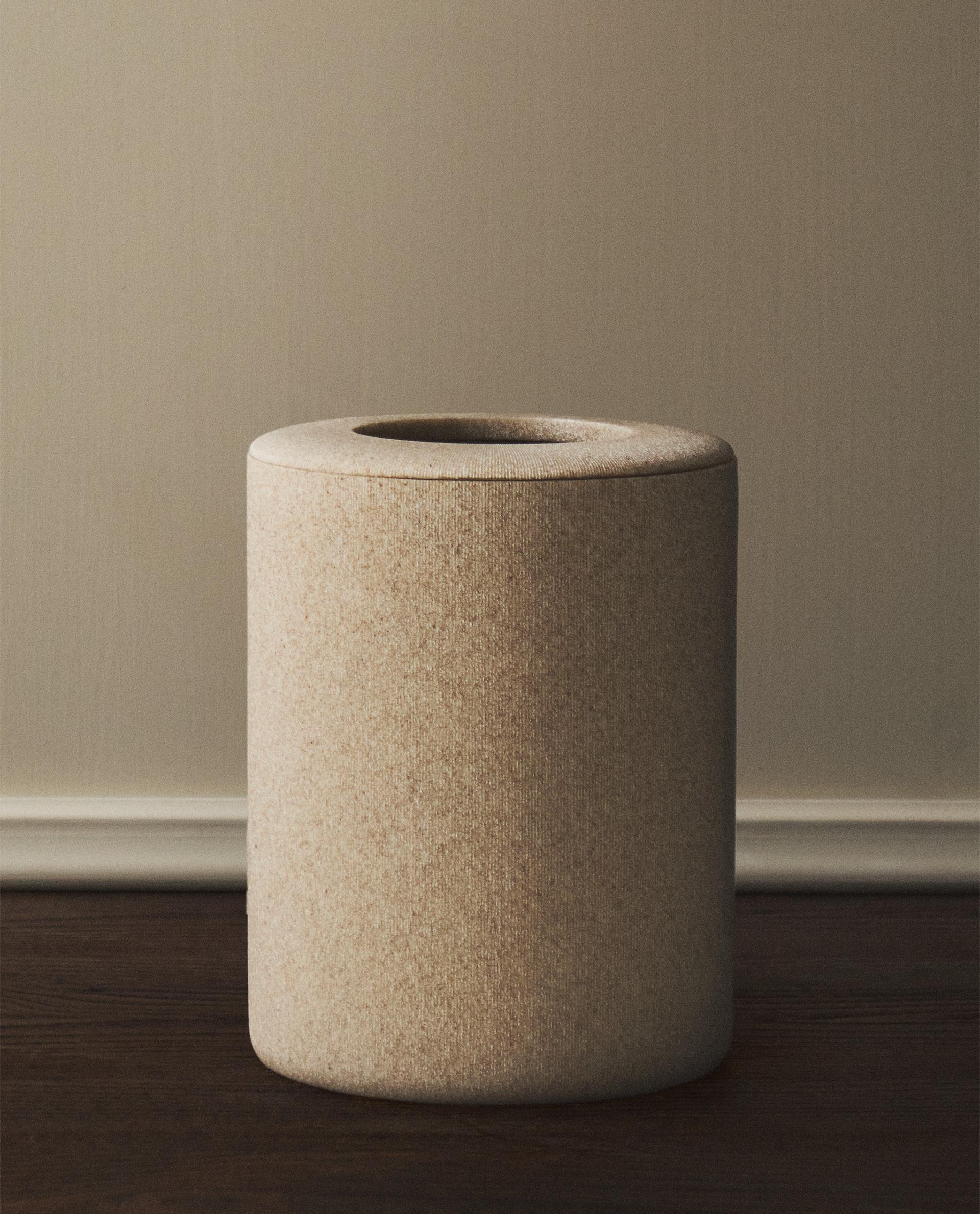 RESIN BATHROOM BIN