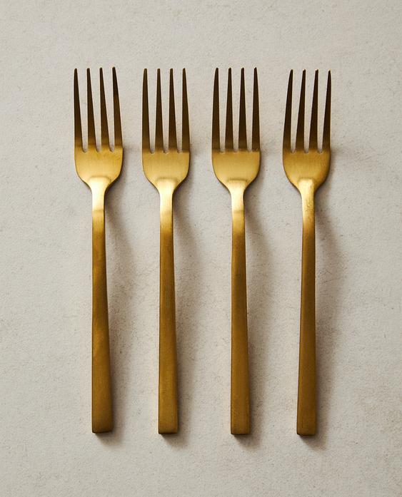 PACK OF GOLDEN STEEL BRUNCH DESSERT FORKS (PACK OF 4)