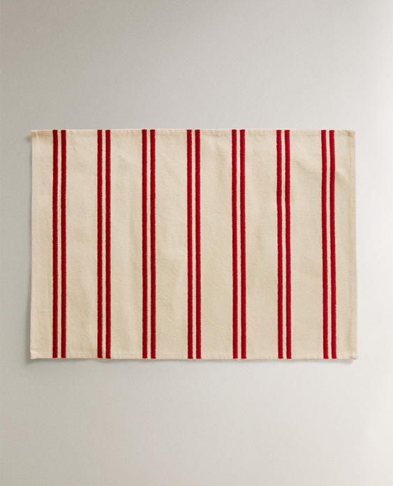 EMBROIDERED DOUBLE STRIPE PLACEMAT