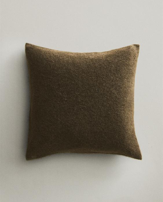 KNIT CUSHION COVER