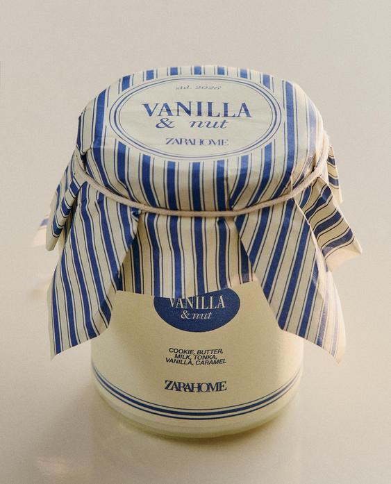 (130 G) VANILLA & NUT SCENTED CANDLE